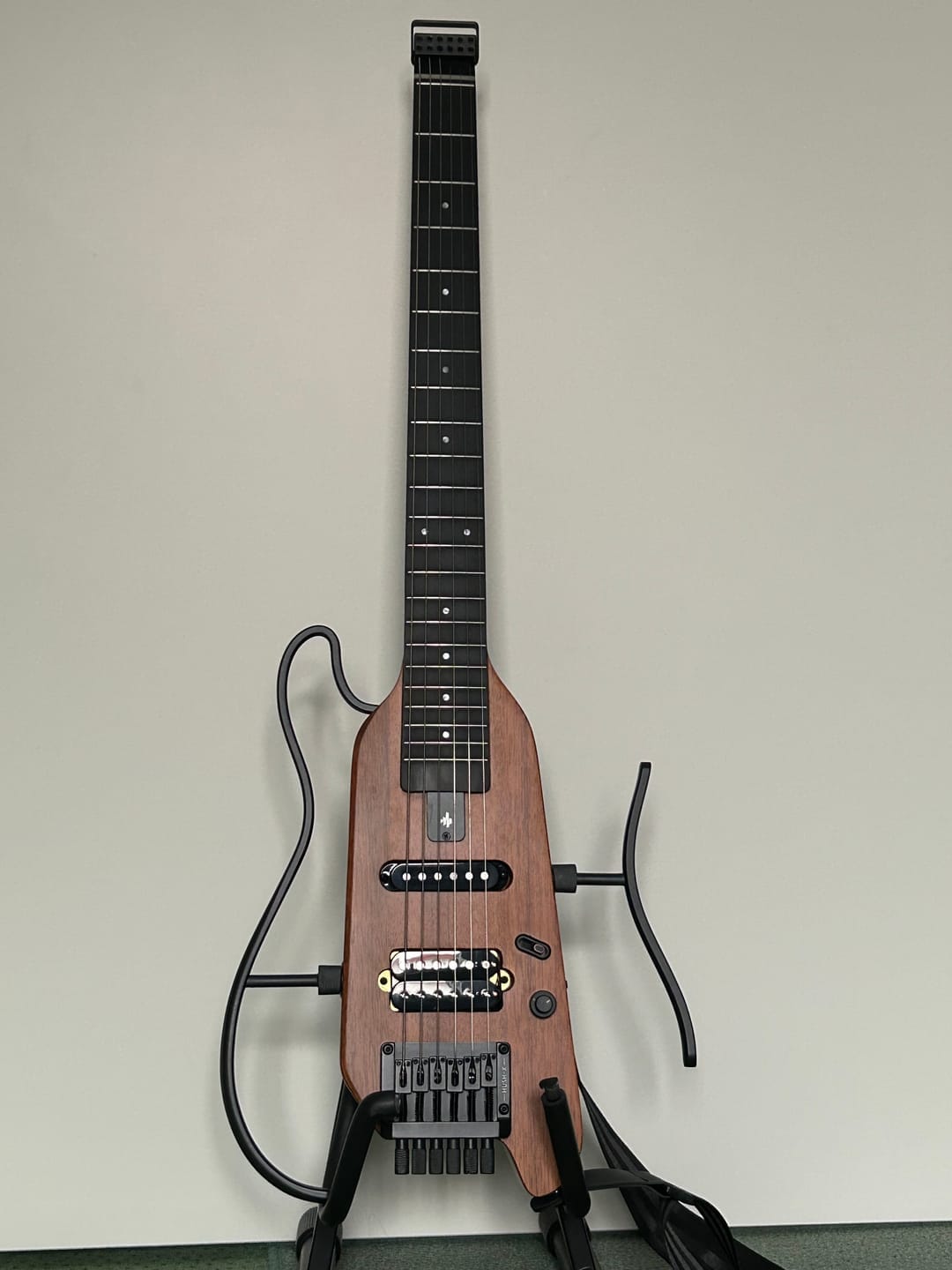 Customer photo review of Donner HUSH-X Guitare électrique guitare de voyage ultra-légère