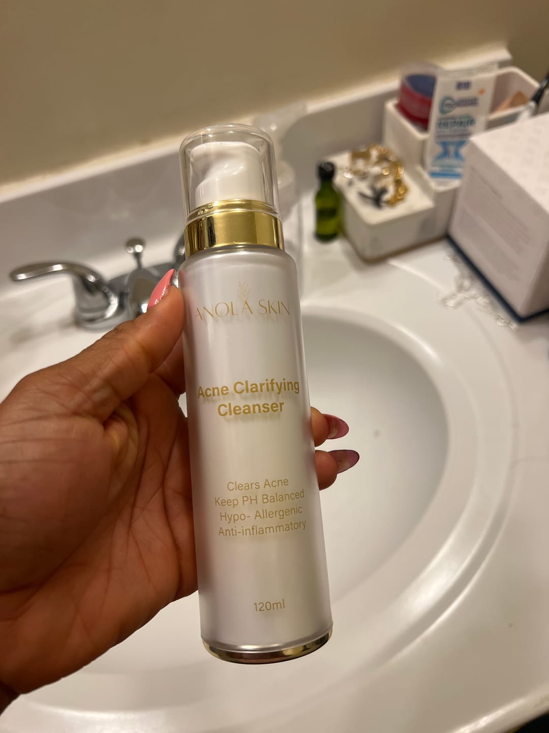 Customer photo review of ACNE CLARIFYING CLEANSER ( Clears Acne, Anti- Inflammatory & Clears Skin Blemishes