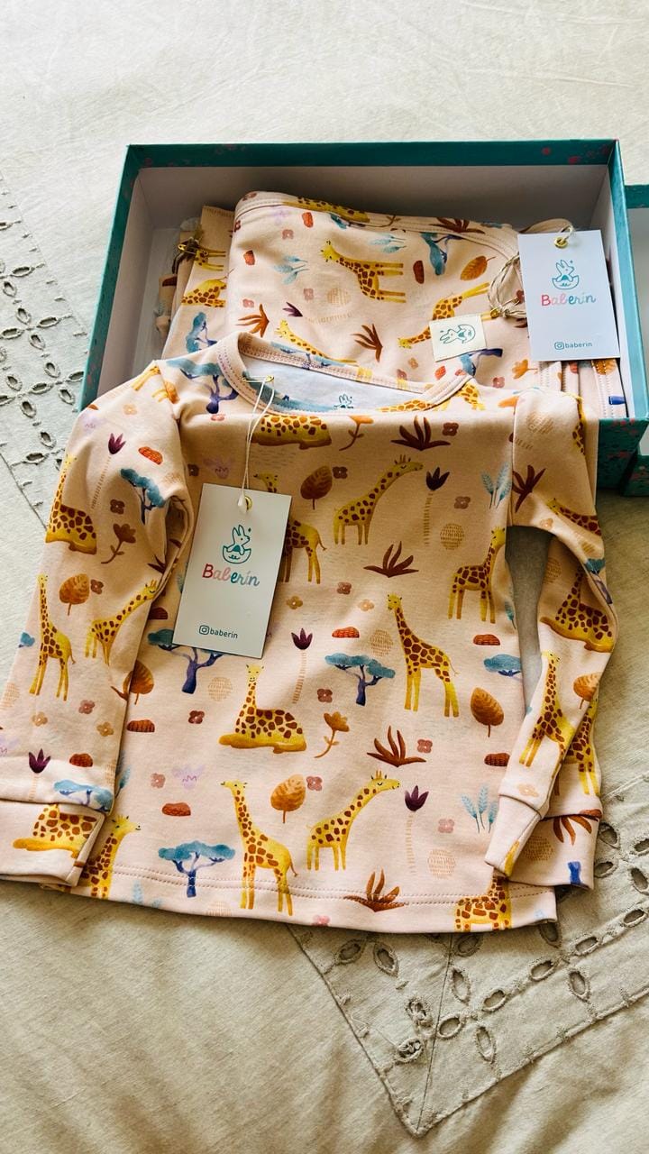 Customer photo review of Manta algodón jirafa