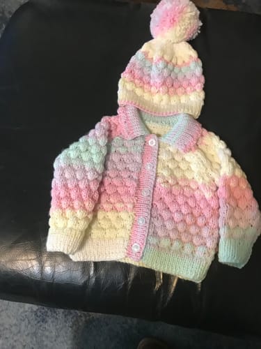 Customer photo review of April 2024 Baby-Girl Box