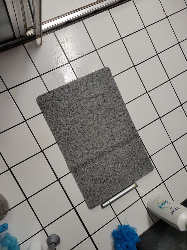 Customer photo review of OZBATH™ Non-Slip Shower Mat - 50% OFF TODAY