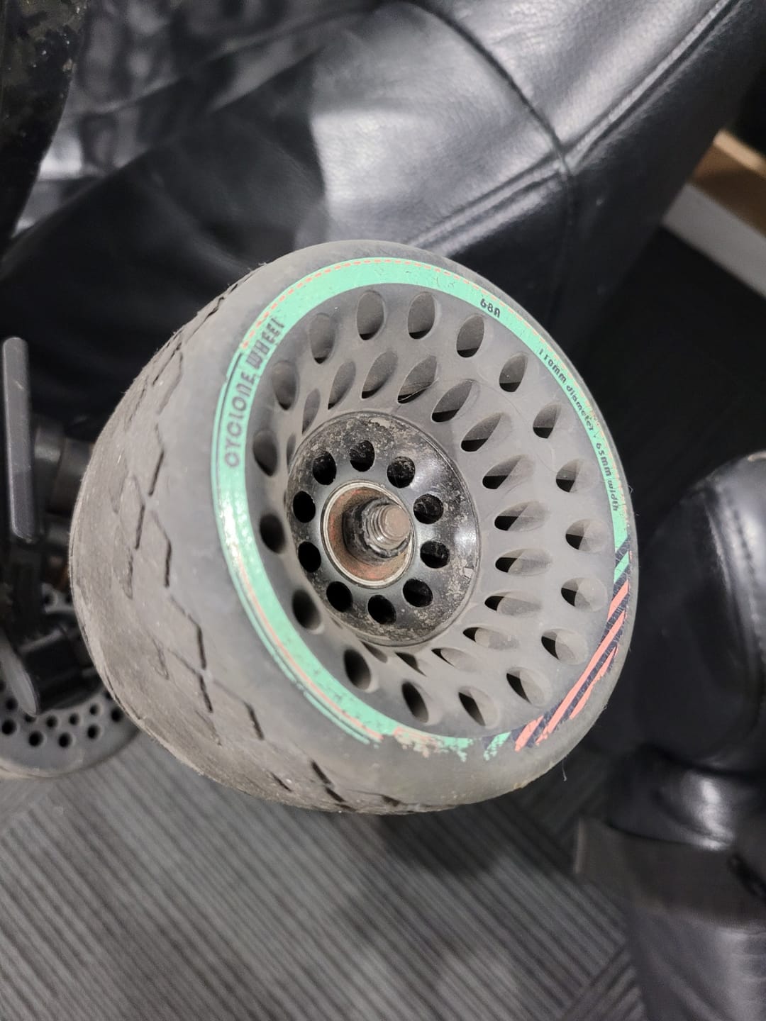 Customer photo review of Meepo Cyclone 110s Ultra Comfort High Grip Street Wheels - Belt/Direct Drive ONLY
