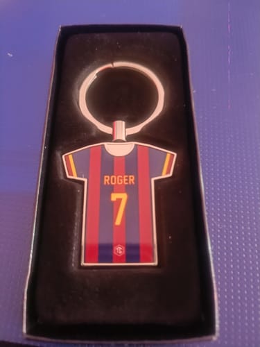 Customer photo review of Porte-clés métal maillot foot BARCELONE BARCA n°2 personnalisable - TEAMCOQUES