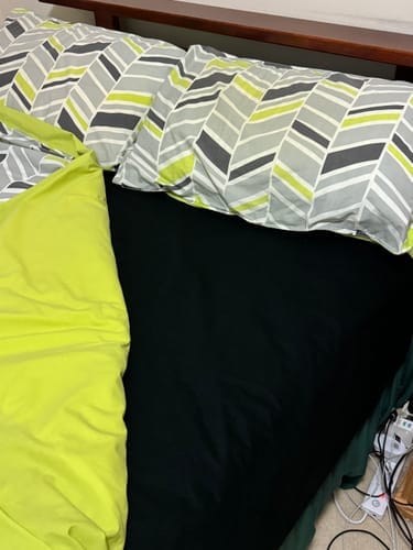 Customer photo review of Waterproof Splash Blanket™ - Black Bamboo Summer Blanket