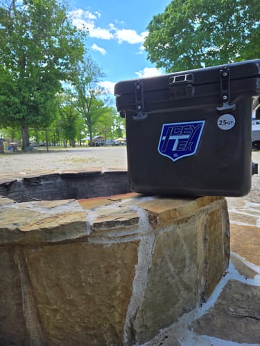 Customer photo review of ICEY-TEK 25 Quart Cooler