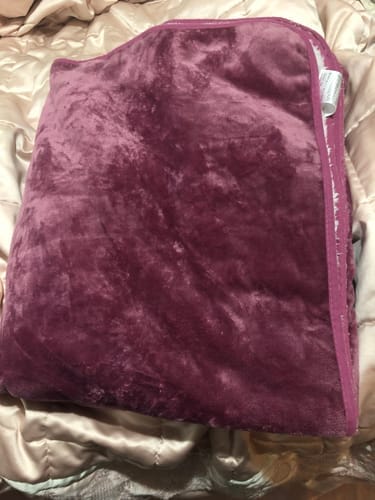 Customer photo review of Waterproof Splash Blanket™ - Mulberry The OG