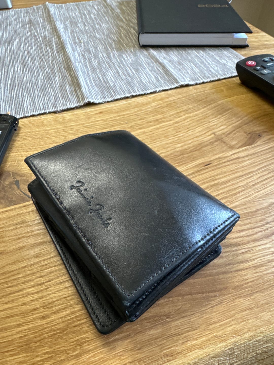 Customer photo review of Flap Boy XL - Magic Wallet with Coin Pocket