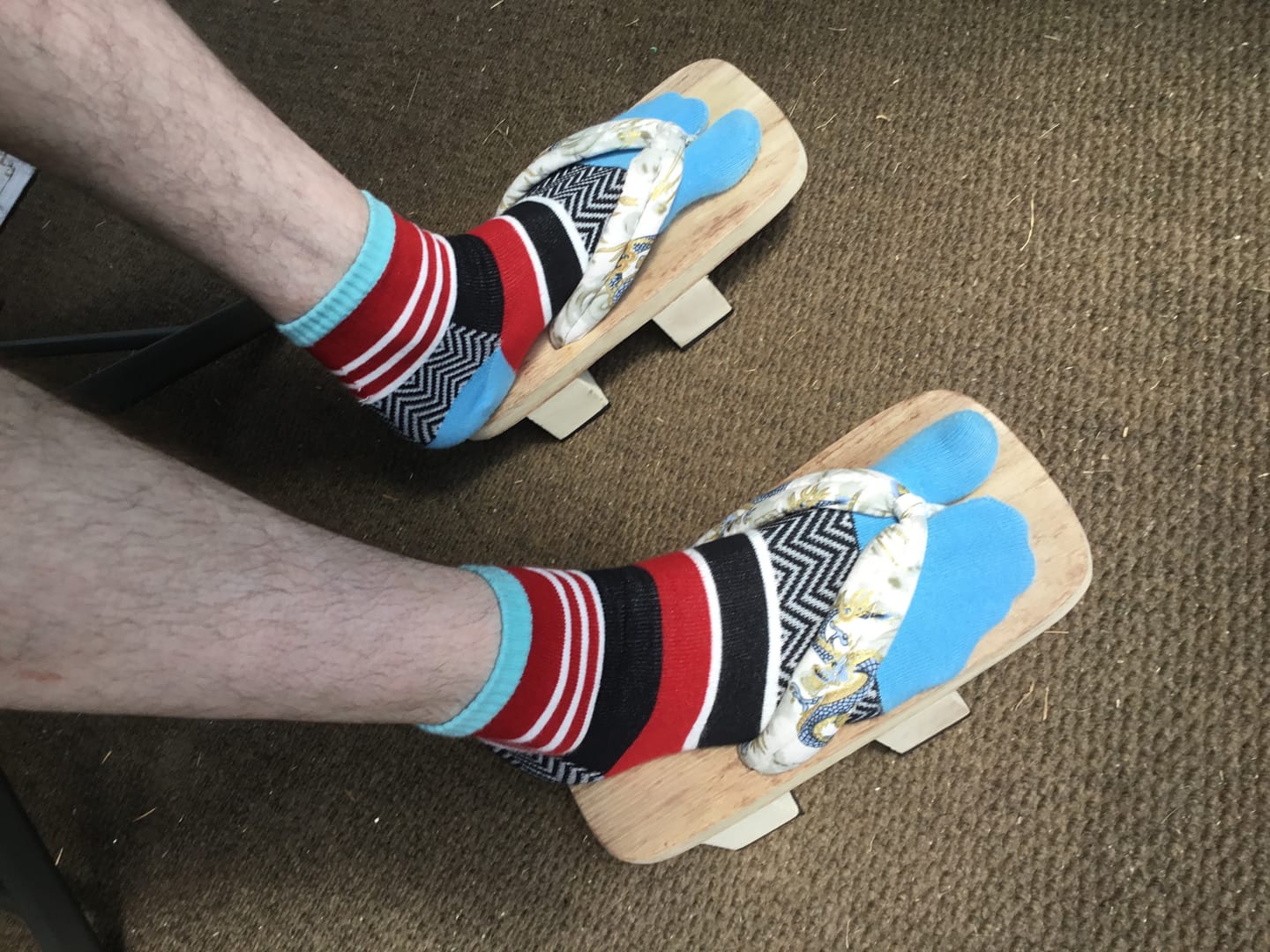 Customer photo review of Men’s Traditional Japanese Sandals 【White Dragon】