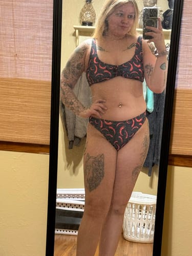 Customer photo review of Red Chili Peppers Pattern Print Front Bow Tie Bikini