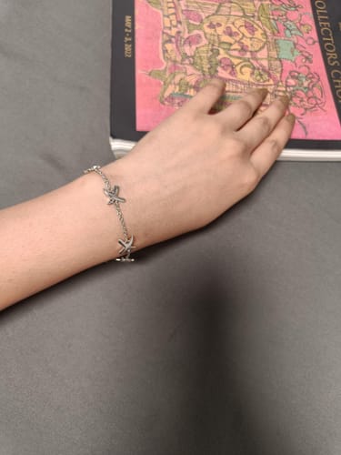 Customer photo review of Molto Kiss Bracelet