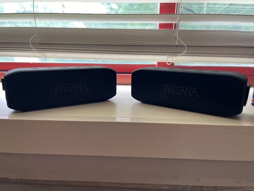Customer photo review of Santana Sounds Samba Speaker