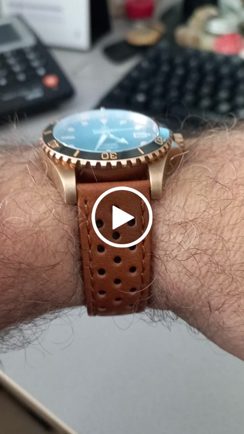 Customer video review of SEATURTLE.OCEAN(BRONZE) - Automatic Bronze Diver Watch | Black/Silicone