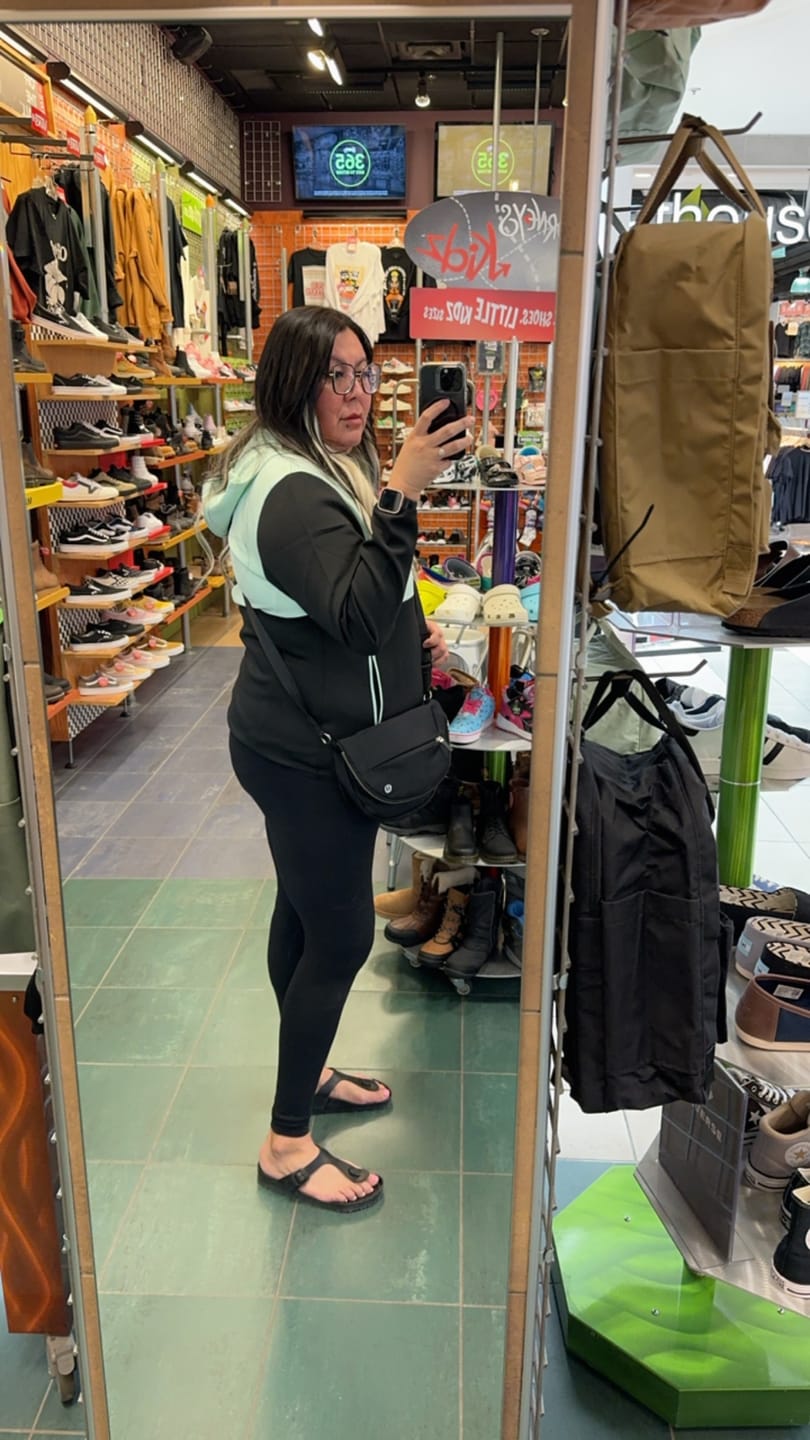 Customer photo review of Mint Q-Zip Hoodie (W)