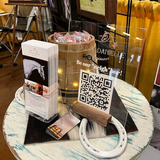 Customer photo review of Custom Acrylic Business Decoration Sign - Personalized QR Sign Shop Decor Business Social Media Sign Sign for Business Custom Acrylic Sign Acrylic Sign Logo Table Sign Social Media Sign Qr Code Signs