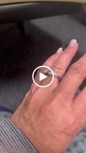 Customer video review of Customized Service