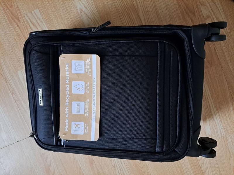 Customer photo review of Avalon Softside Carry-On Expandable Spinner