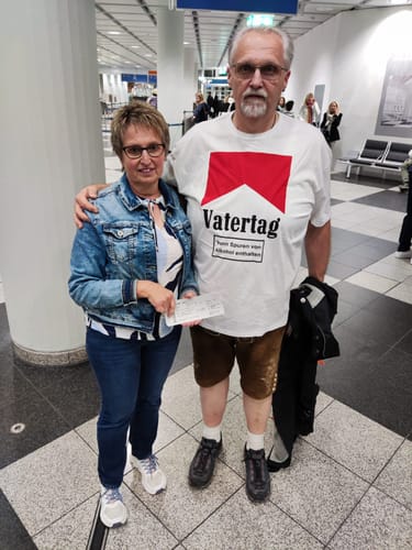 Customer photo review of VATERTAG SPUREN - Shirt