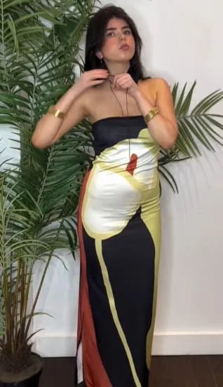 Customer photo review of Robe Longue Confortable et Élégante Sans Bretelles