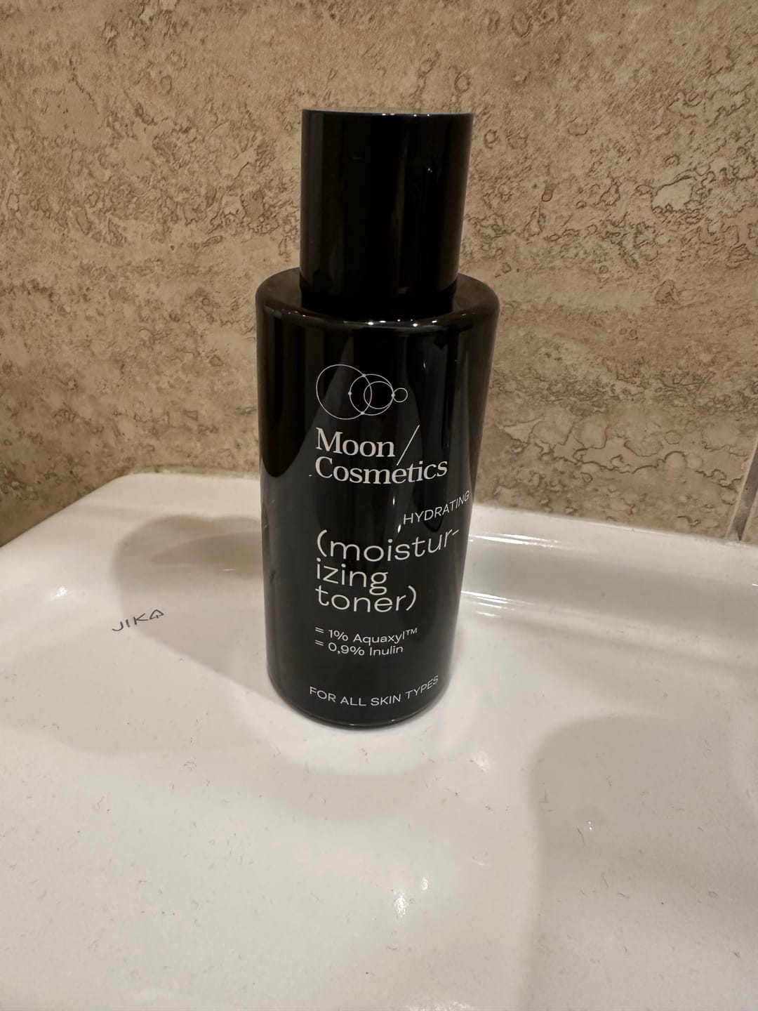 Customer photo review of Drėkinamasis veido tonikas
