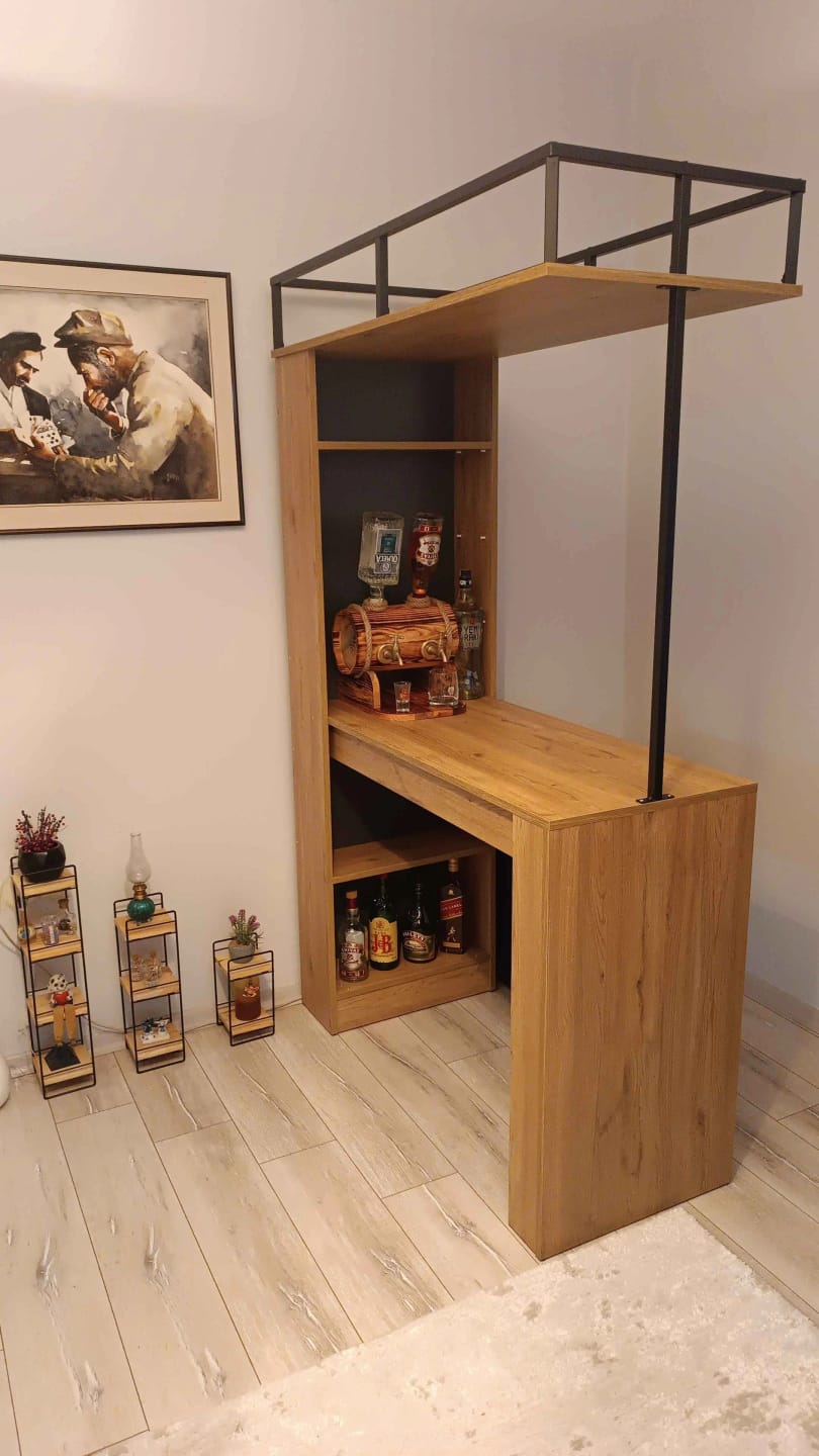 Customer photo review of Rani JA117 Bar Masası Raflı Mutfak Yemek Masası Sepet Ceviz