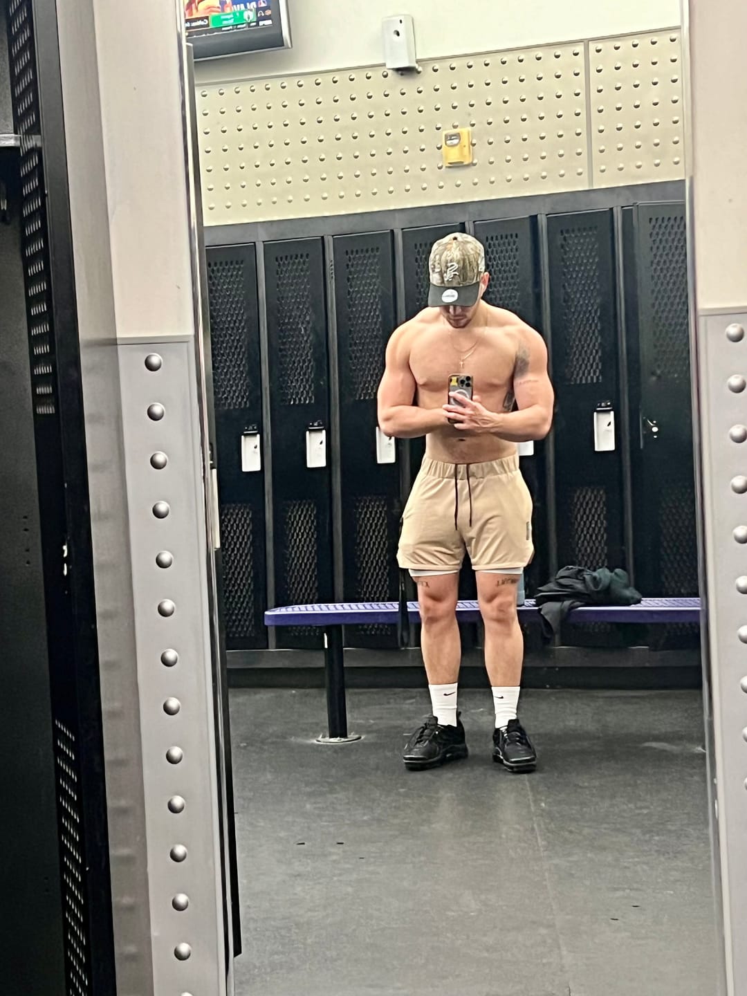 Customer photo review of 105 Compression Shorts 2.0