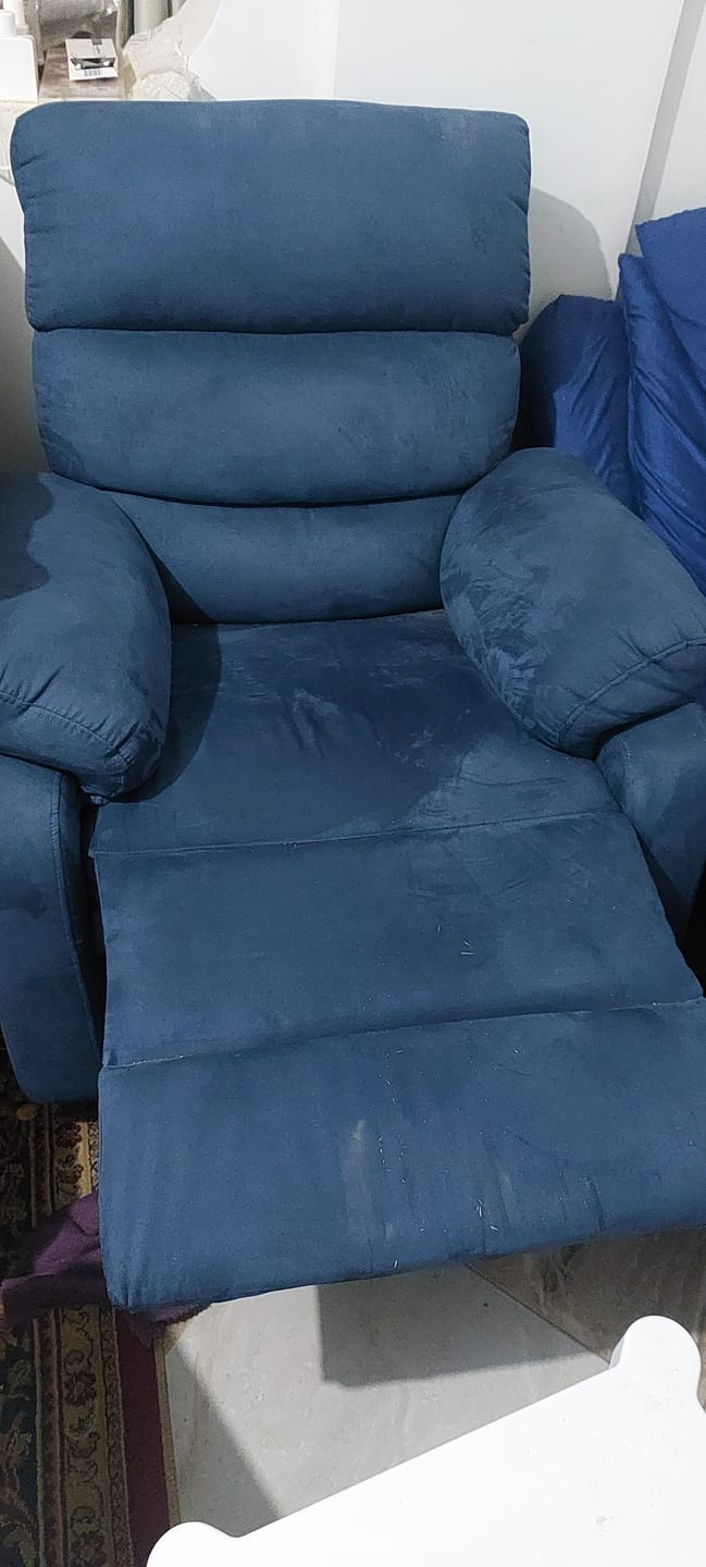 Customer photo review of Razy- Lazy Boy Chair