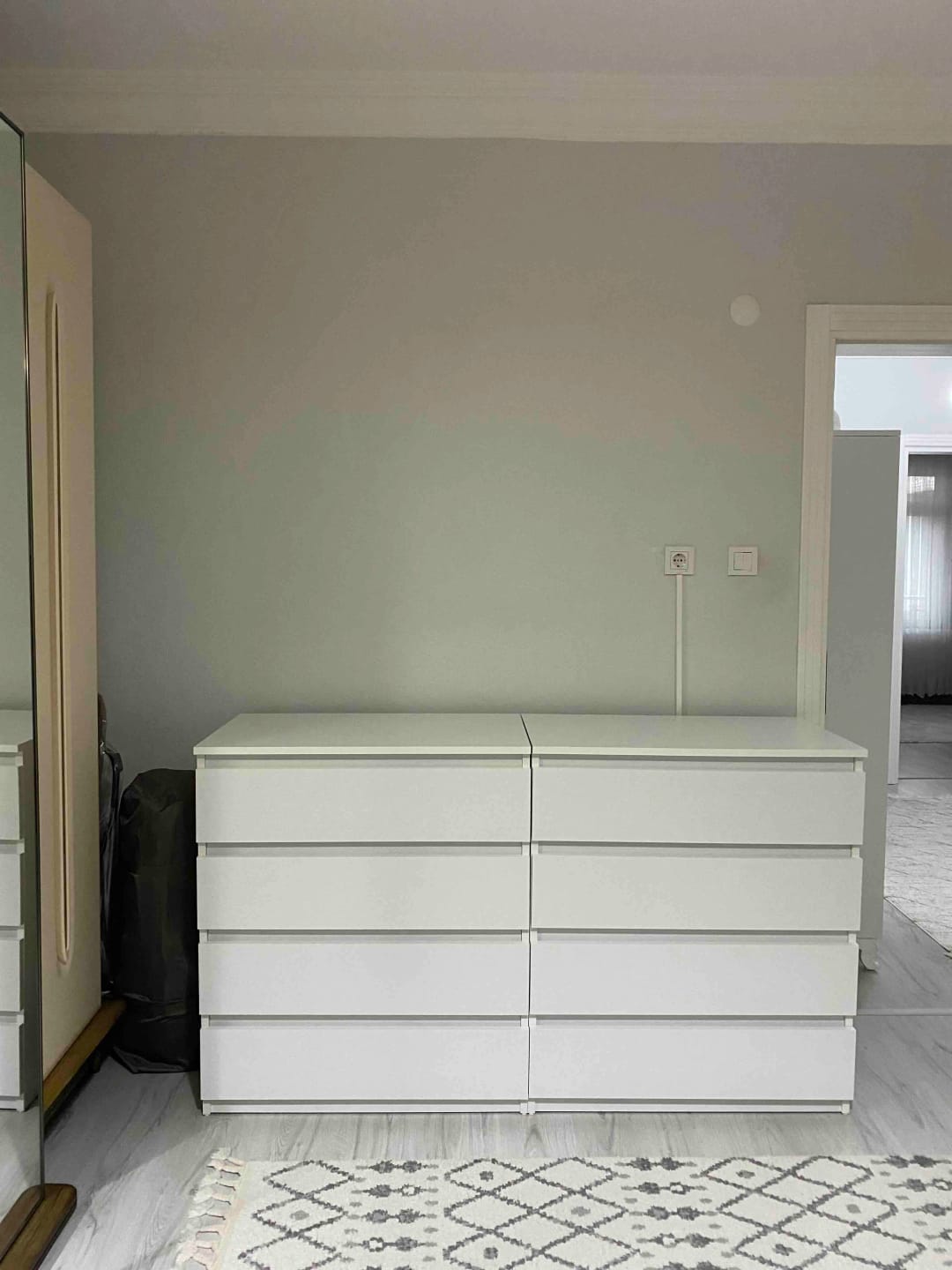 Customer photo review of Rani BE102 Şifonyer 4 Çekmeceli Yatak Odası Bebek Odası Beyaz 91 x 80 Cm