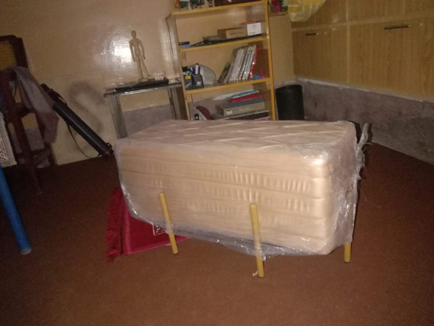 Customer photo review of 2 Seater Luxury Pleated Wooden Stool With Steel Stand-846