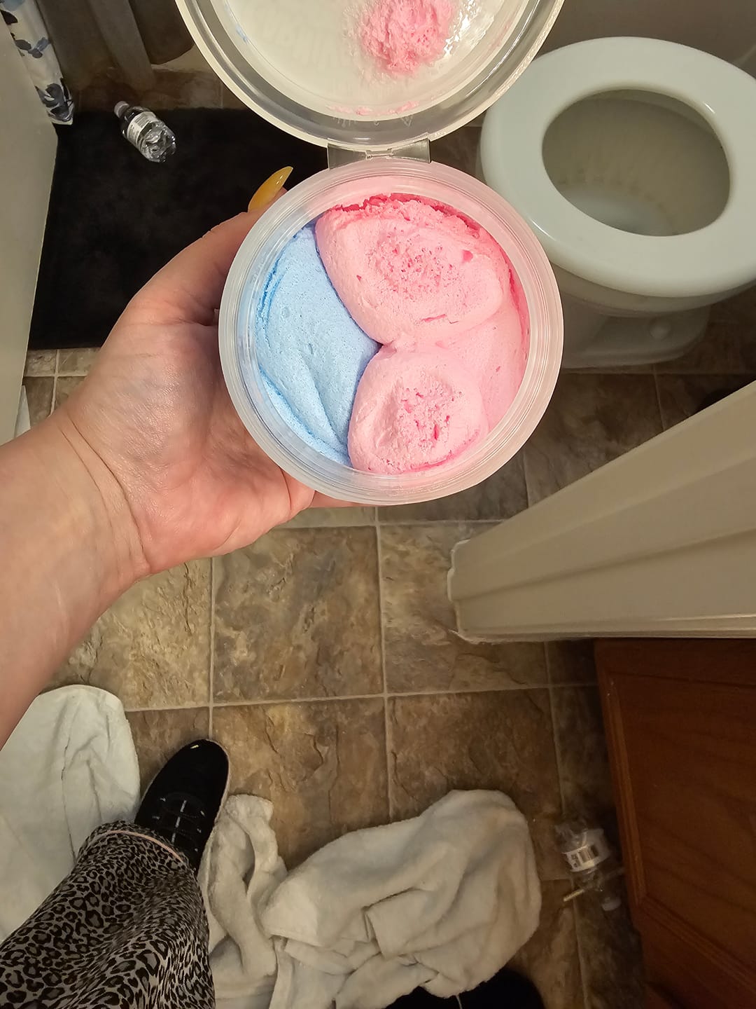 Customer photo review of Crazy Berry Split Scrub (Blue Raspberry & Cherry)