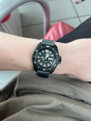 Customer photo review of Glomar Explorer - Hook And Loop