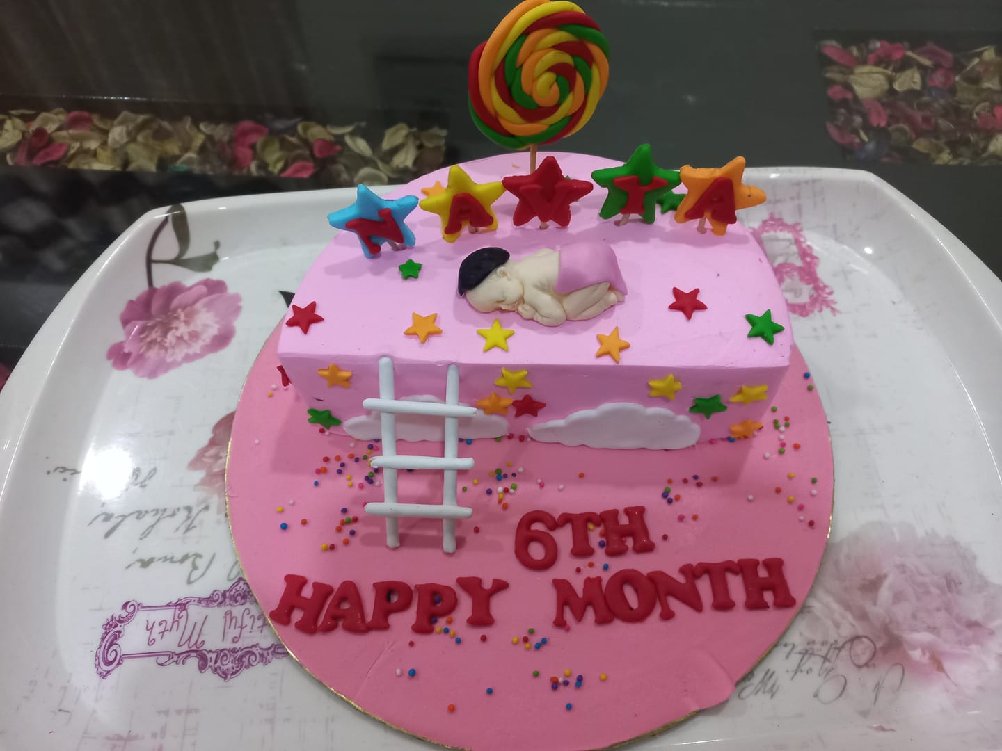 Customer photo review of Semi Candy Baby Cake