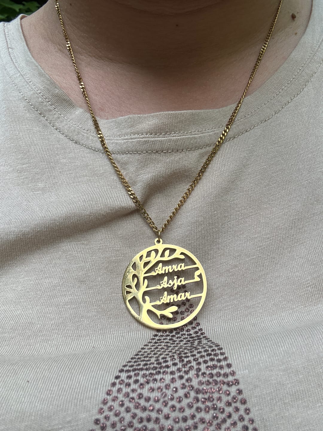 Customer photo review of Lebensbaum Kette mit personalisierten Namen