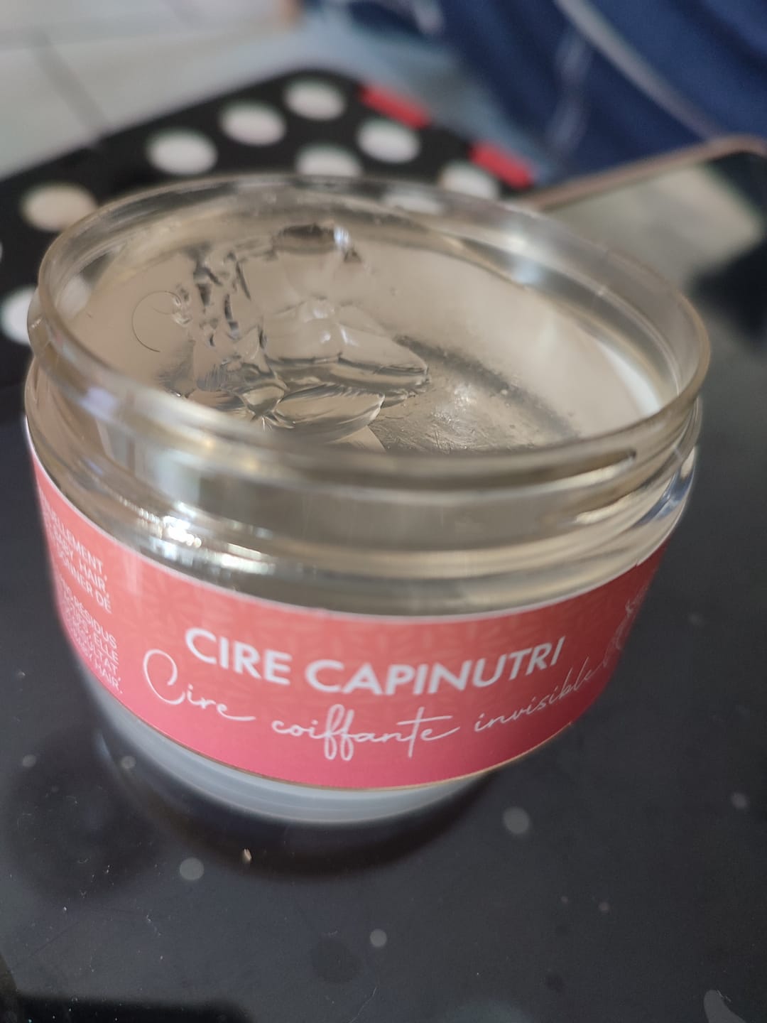 Customer photo review of Cire coiffante CAPINUTRI naturelle nourrissante sans résidus ni trace blanche