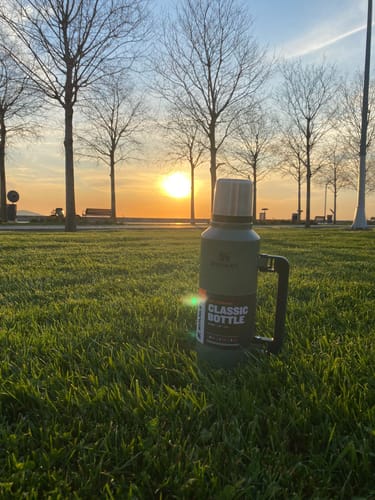 Customer photo review of Stanley Classic Legendary Bottle Yeşil 1.9 L