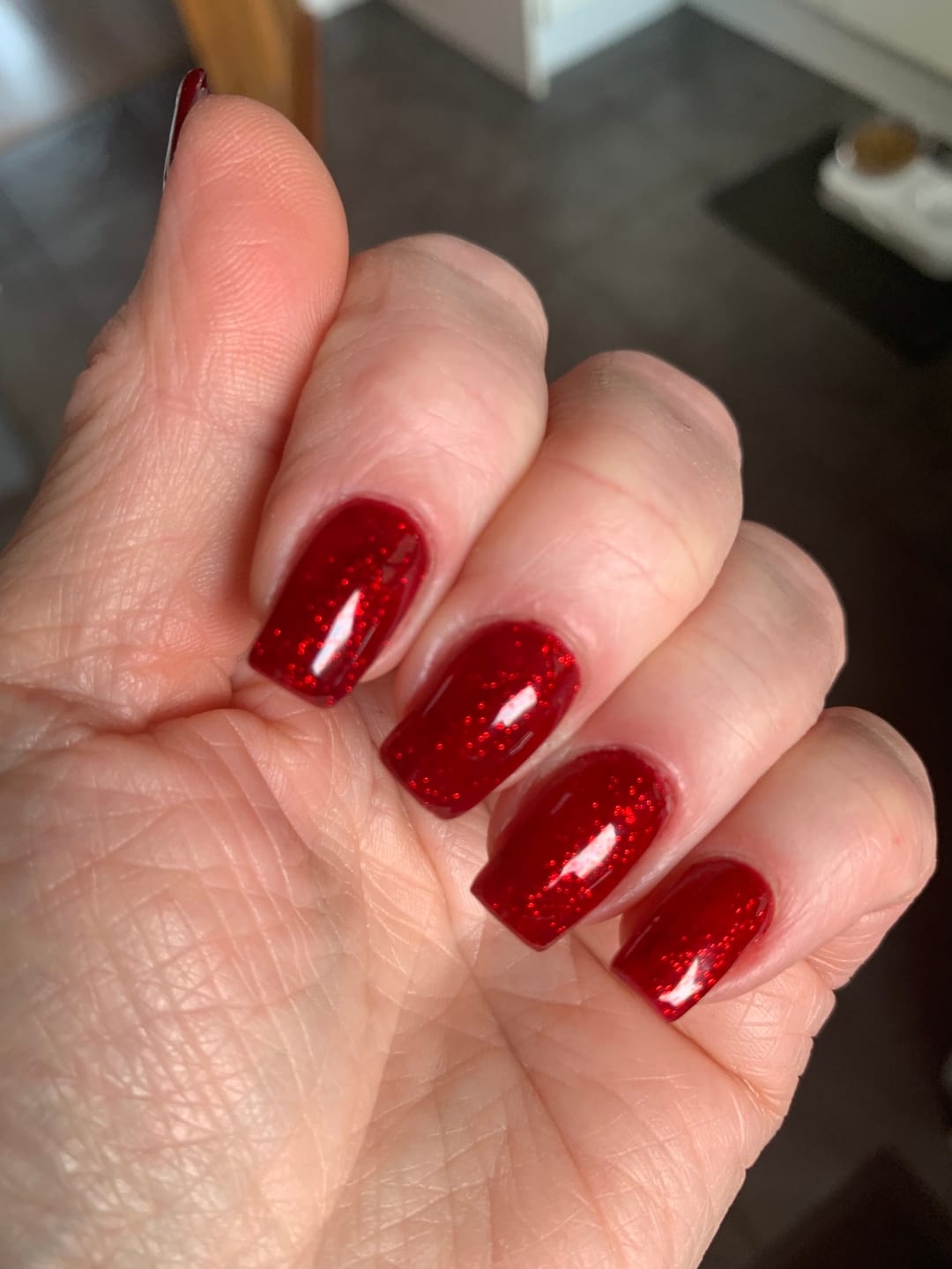 Customer photo review of Semilac 306 Divine Red UV Gel Polish 7ml