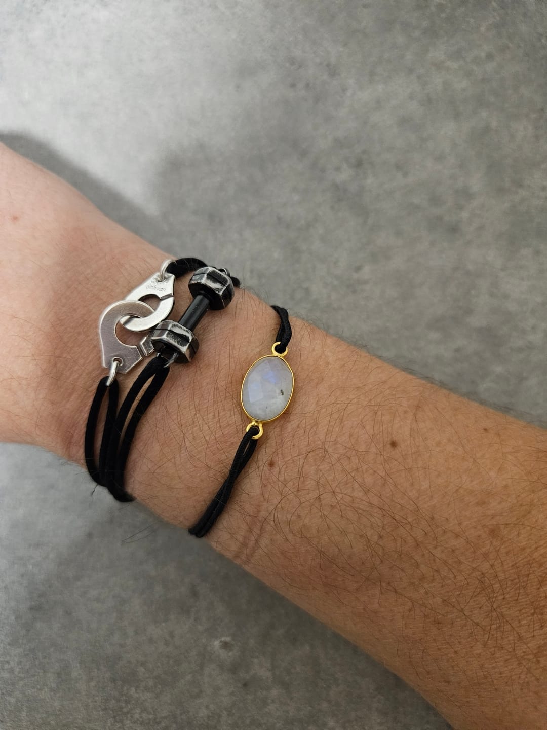 Customer photo review of Bracelets PIERRE DE LUNE