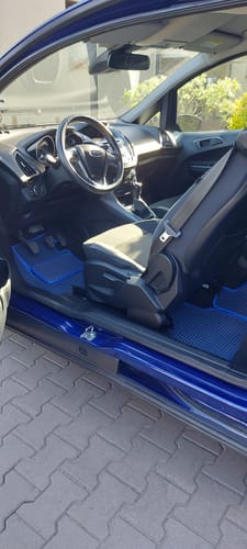 Customer photo review of Dywaniki samochodowe na zamówienie - Przód i tył