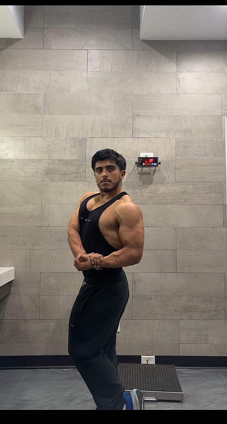 Customer photo review of 914 Knee Sleeves