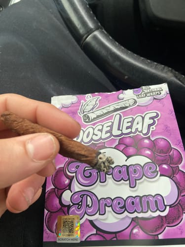 Customer photo review of Grape Dream LooseLeaf 5-Pack Wraps (40 Count)