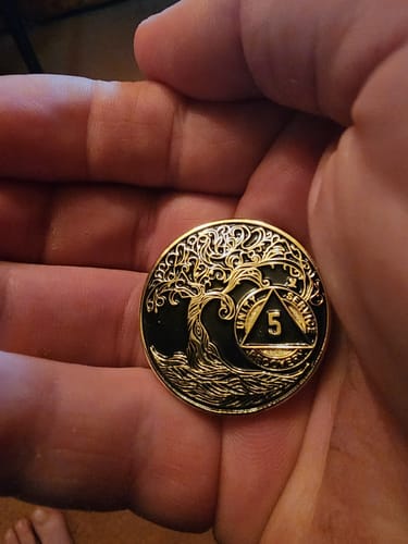 Customer photo review of 5 Year Sobriety Mint Twisted Tree of Life Gold Plated AA Recovery Medallion - Five Year Chip/Coin - Black + Velvet Case