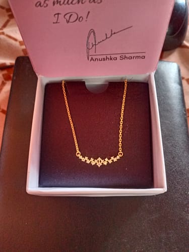 Customer photo review of Stay Golden Necklace
