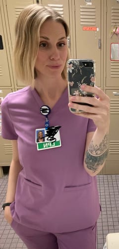 Customer photo review of Women's 3-Pocket Scrub Top
