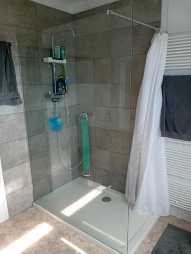 Customer photo review of SONNI Walk In/ Begehbare DuscheDuschabtrennung Duschwand Nano Klarglas Glasstärke 8mm Breite 70-120cm