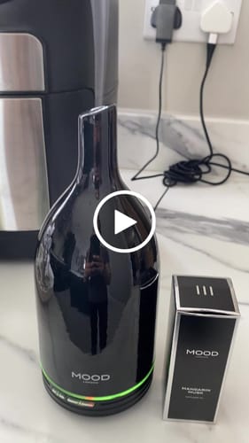 Customer video review of Medium Black Bag