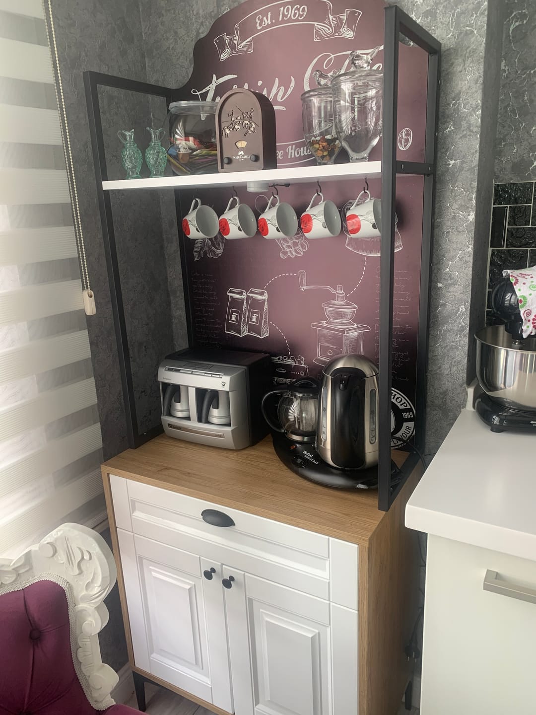 Customer photo review of Rani JE158 Işıklı Kahve Köşesi Membran Kapaklı Çekmeceli Çok Amaçlı Mutfak Dolabı Sepet Ceviz - Beyaz