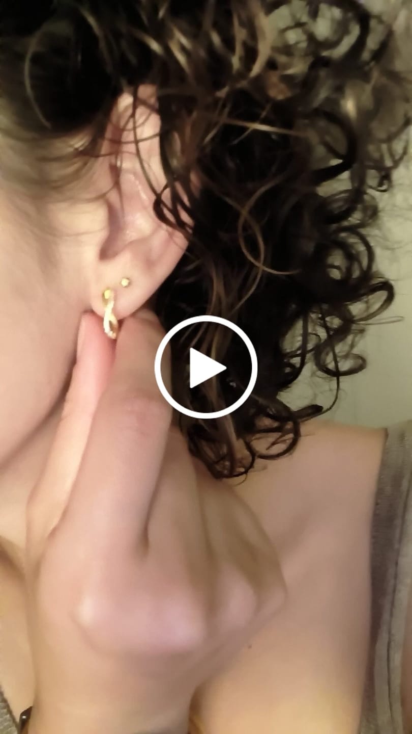 Customer video review of Pendientes Entrelazados