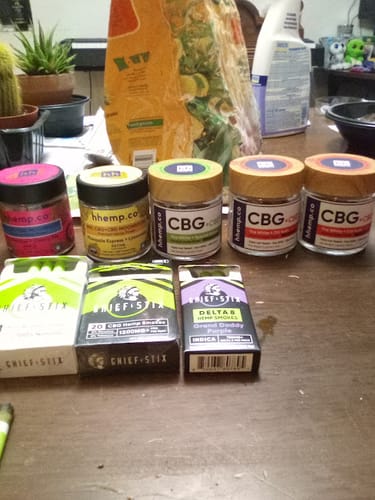 Customer photo review of hhemp.co HHC Moonrock Flower - Pink Panties+Cherry Pie (INDICA)