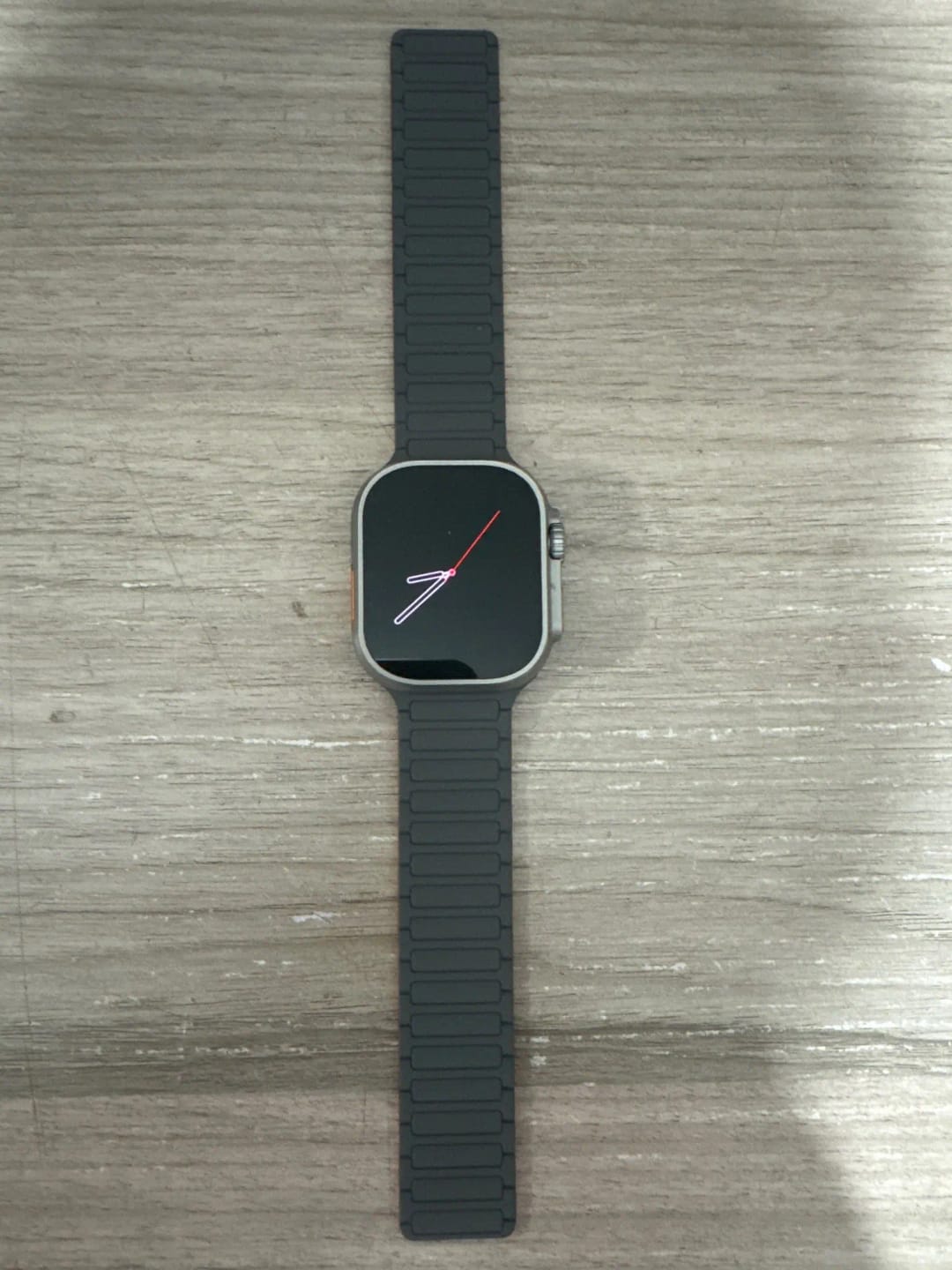 Customer photo review of Silicone Magnetic Link Strap for Apple Watch