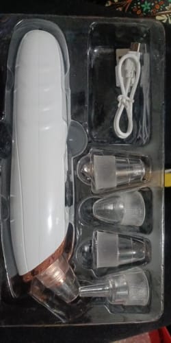 Customer photo review of SkinGlow™ Multifunctional Pore Vacuum