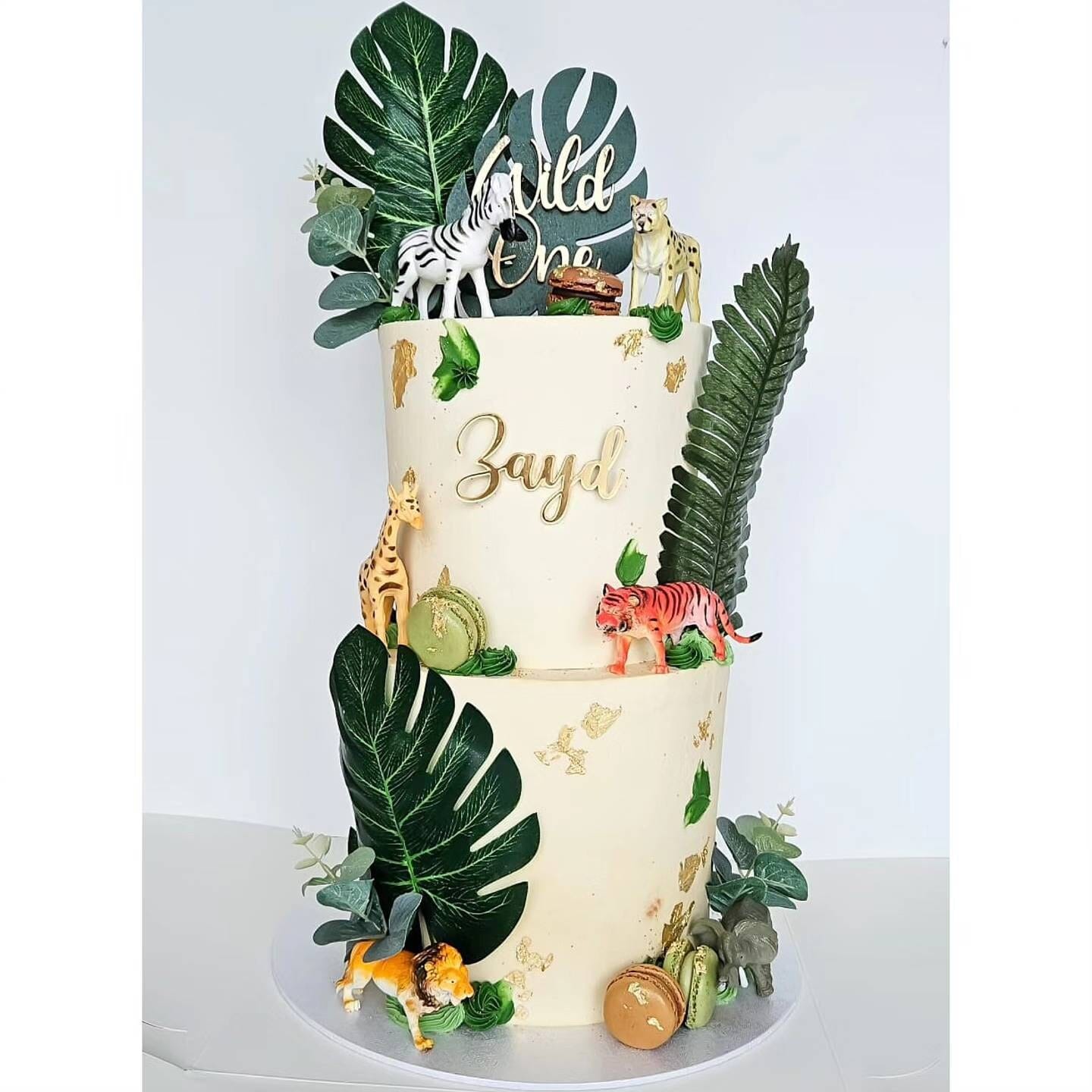 Customer photo review of Acrylic Name Cake Charm